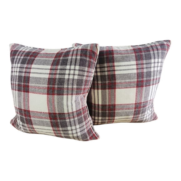 Envogue Holiday Plaid Throw Pillows Set of 2 Red Gray White - Picture 2 of 9